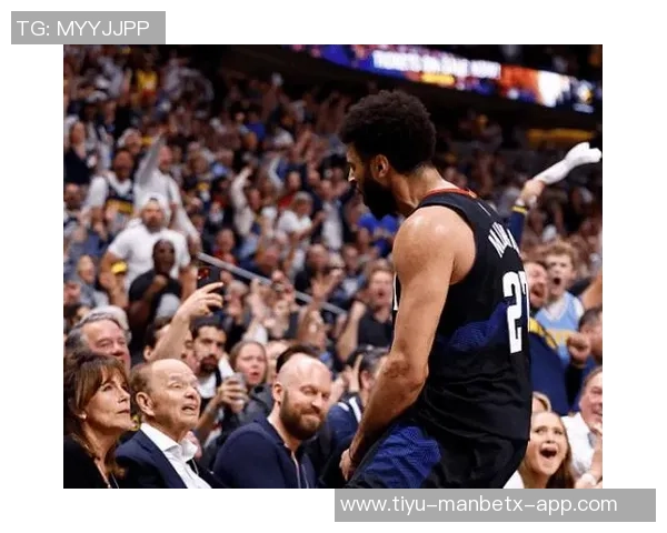 里夫斯谈轮换不足的挑战强调全队拼尽全力应对困难局面